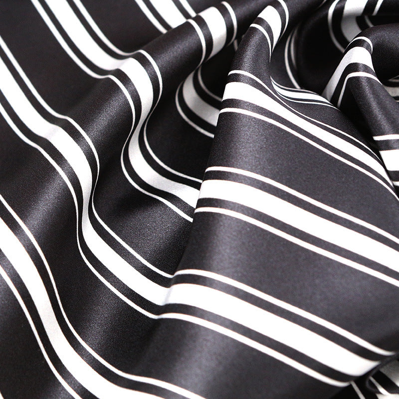 Male Summer 19 Momme Silk Shirt Collar Loose Temperament Black And White Striped Print Short-Sleeved Shorts Two-Piece Pajamas
