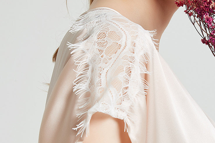 19 Momme Silk Female Spring And Summer Round Neck Lace Sexy And Elegant Adjustable Waist Light Apricot Short-Sleeved Nightdress