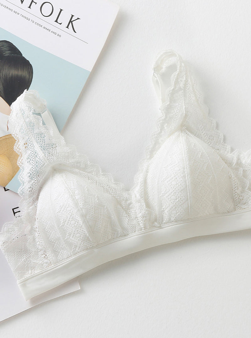 Sexy Triangular Cup Lace Mulberry Silk Comfortable Silk Thin Adjustable Bra
