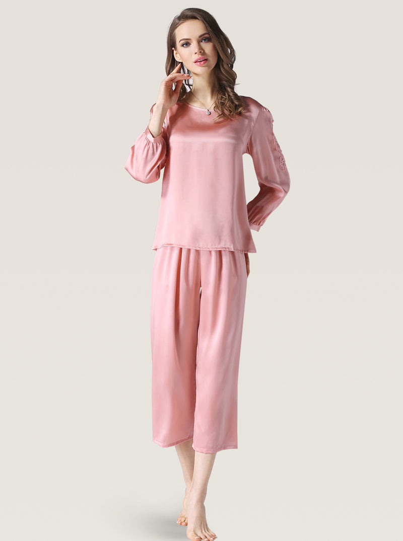 Spring And Autumn Female Silk Round Neck Simple Fashion Comfortable Solid Color Long Sleeve Trousers Two Piece Pajamas