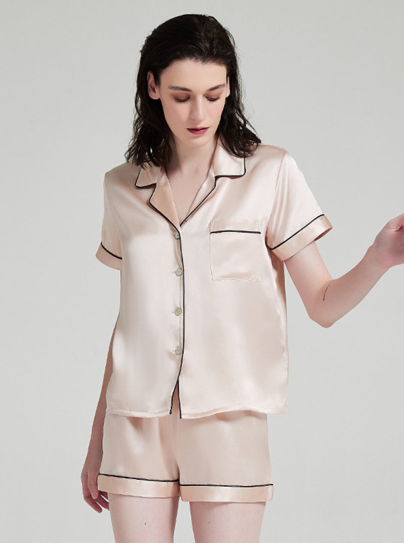 Female Short-Sleeved Shorts 19 Momme Silk Summer Lapel Cool Simple And Comfortable Multicolor Pajamas Two-Piece Set
