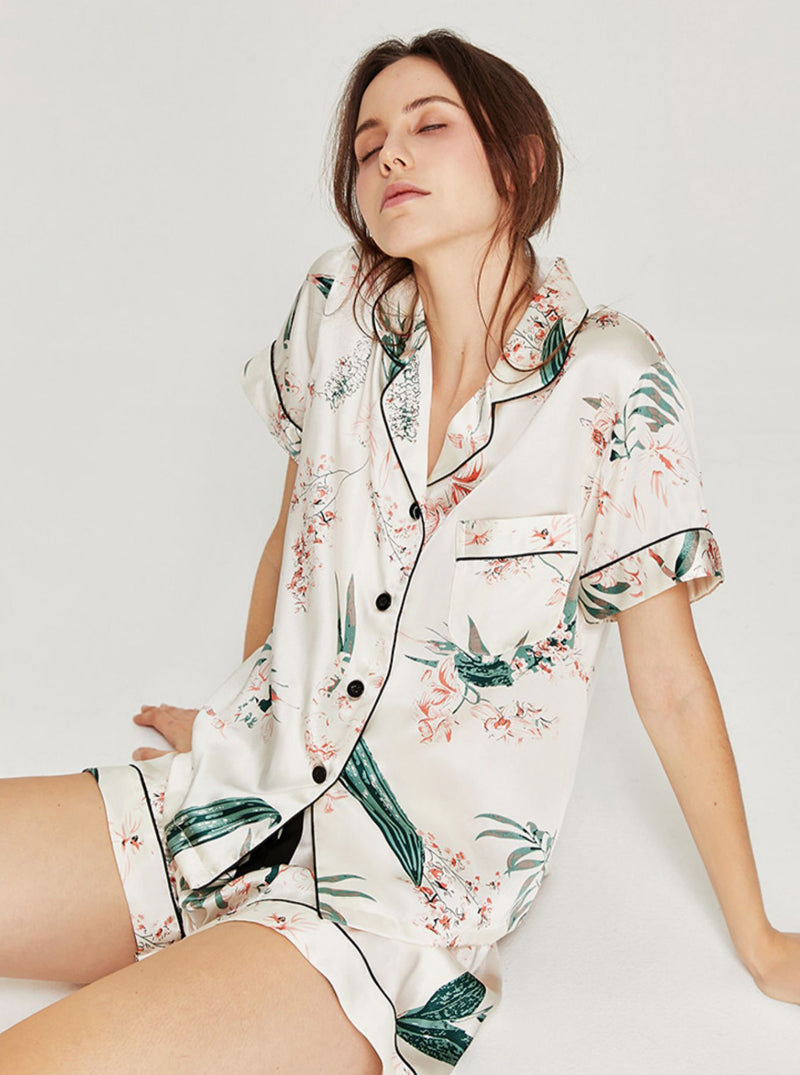 Silk Summer Ladies Small Lapel Fashion Printing Capable And Elegant Short-Sleeved Pajamas Shorts Two-Piece Set