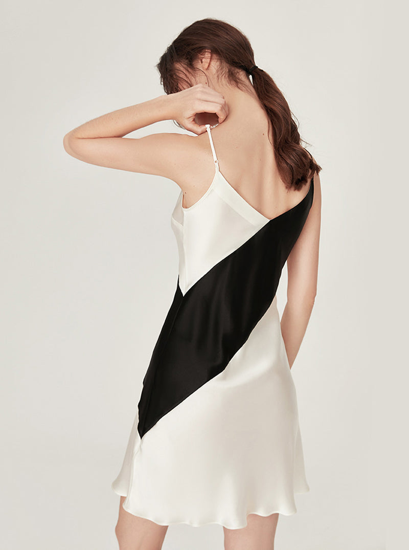Female Summer Silk Advanced Sense Sexy V Collar Black White Contrast Sexy Sling Short Nightdress