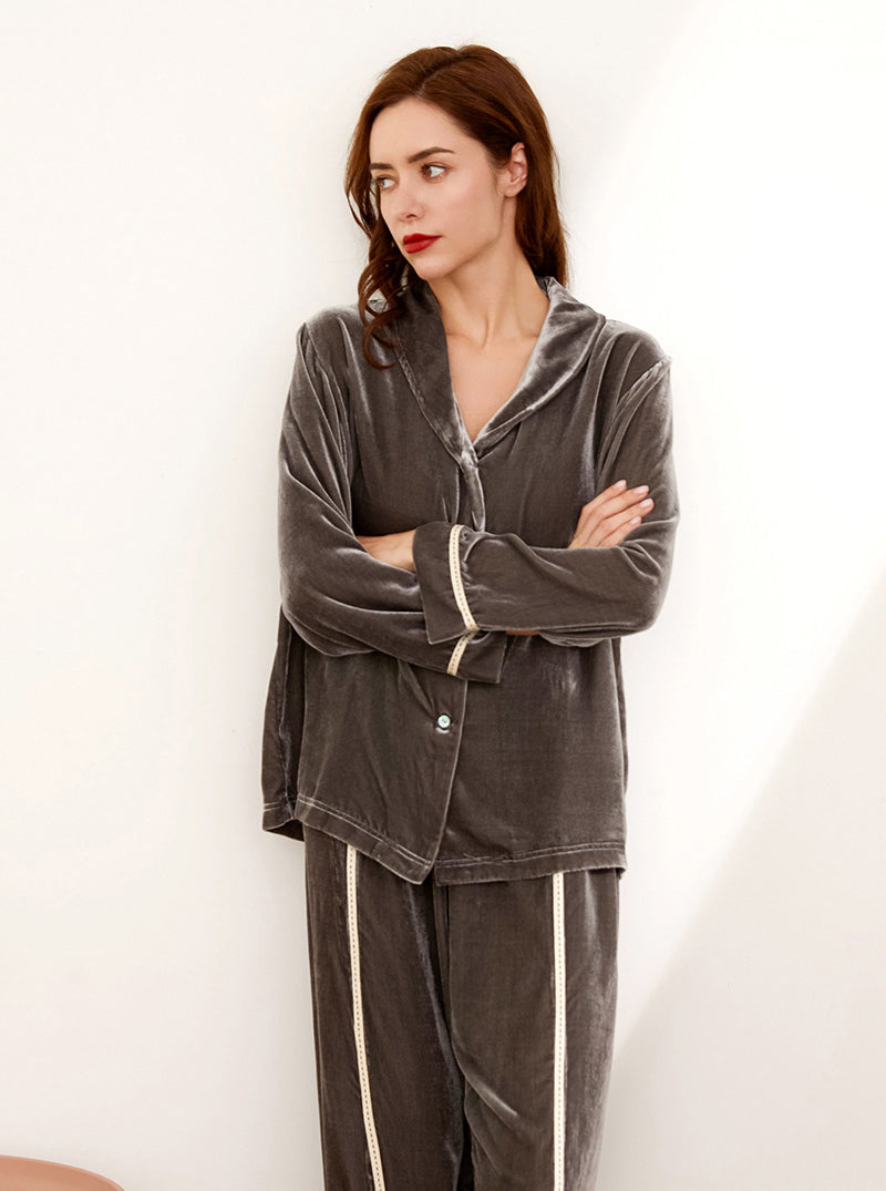 Silk Autumn And Winter Ladies Large Lapel High Fashion Retro Gentle Solid Color Long-Sleeved Two-Piece Pajamas