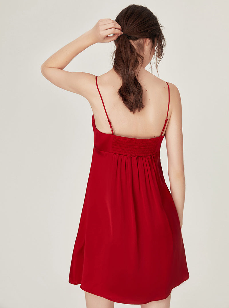 Female Summer Silk Sexy Romance V Collar Elasticity Back Design Loose Hem Sling Short Nightdress