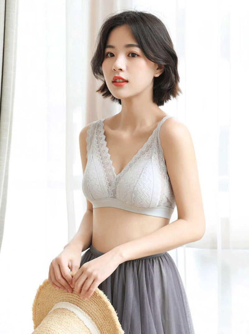 Sexy Triangular Cup Lace Mulberry Silk Comfortable Silk Thin Adjustable Bra