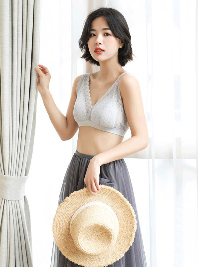 Sexy Triangular Cup Lace Mulberry Silk Comfortable Silk Thin Adjustable Bra