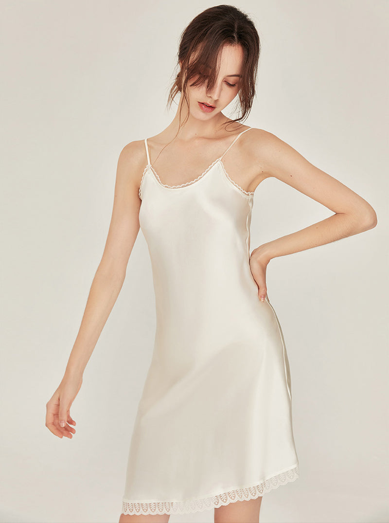 Sexy Elegant Silk Summer U-Shaped Lace Collar Oblique-Cut Hem Slim Sling Nightdress Female