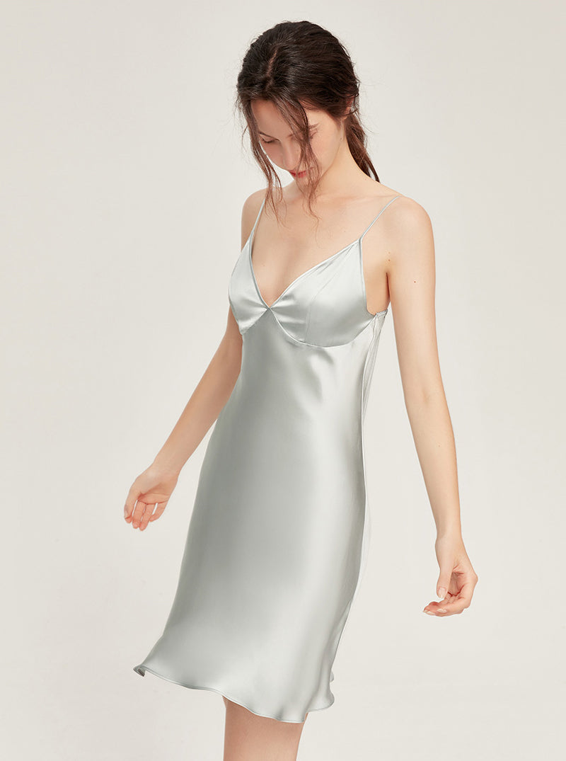 19 Momme Silk Summer Female V-Neck Simple Sexy Elegant Comfortable Fashion Solid Color Stitching Sling Nightdress