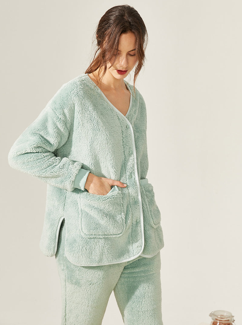 Winter Thickened Warm Pajamas Female Coral Velvet V Collar Long Sleeve With Scarf Can Be Worn Outdoors Set