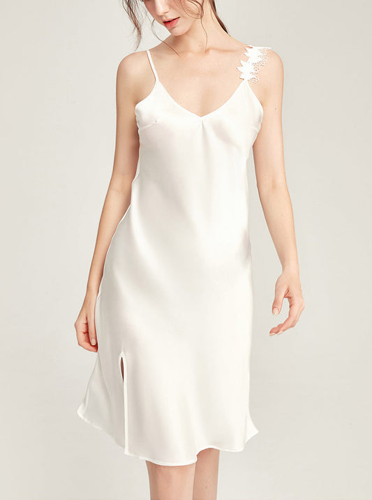 19 Momme Silk Female Summer White V Collar Slit Design Hem Elegant Sexy Lace Sling Nightdress