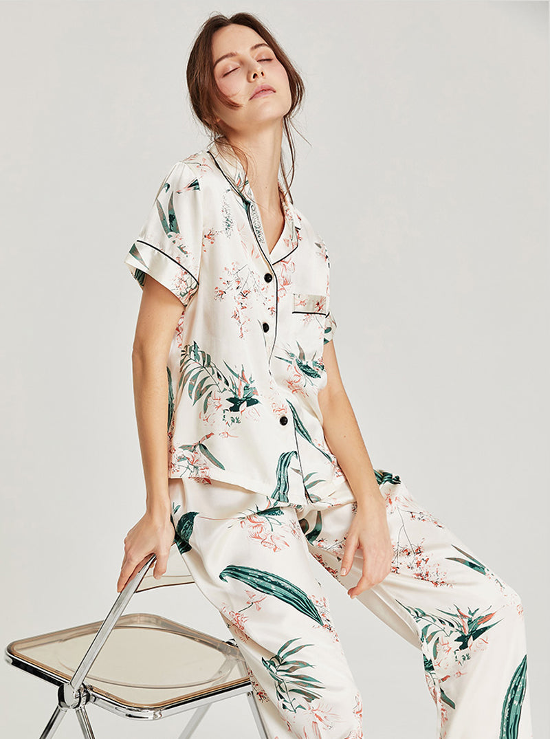 Silk Spring Ladies Fashion Elegant Fresh Print Small Lapel Long Sleeve Pajamas Two Piece Set