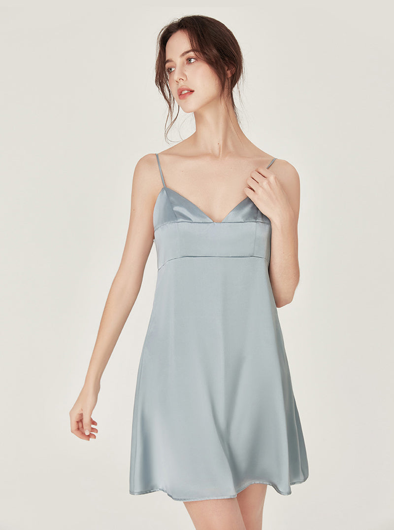 Female Summer Silk Sexy Romance V Collar Elasticity Back Design Loose Hem Sling Short Nightdress