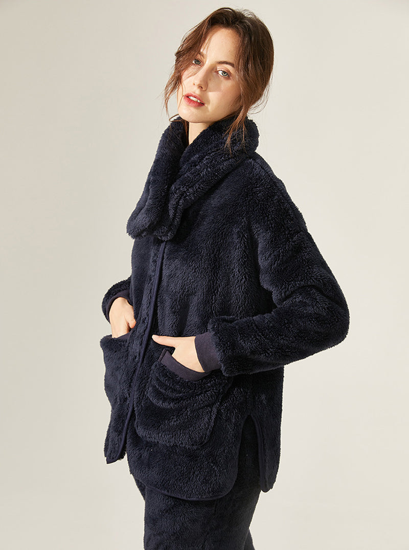 Winter Thickened Warm Pajamas Female Coral Velvet V Collar Long Sleeve With Scarf Can Be Worn Outdoors Set