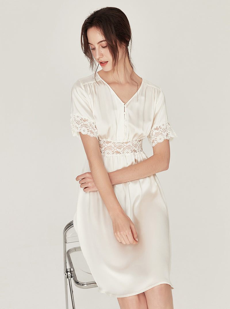 Summer Can Be Worn Outdoors Silk Retro Elegant Long-Breasted Buttons V Collar Hollow Lace Stitching Milk White Short Sleeve Nightdress