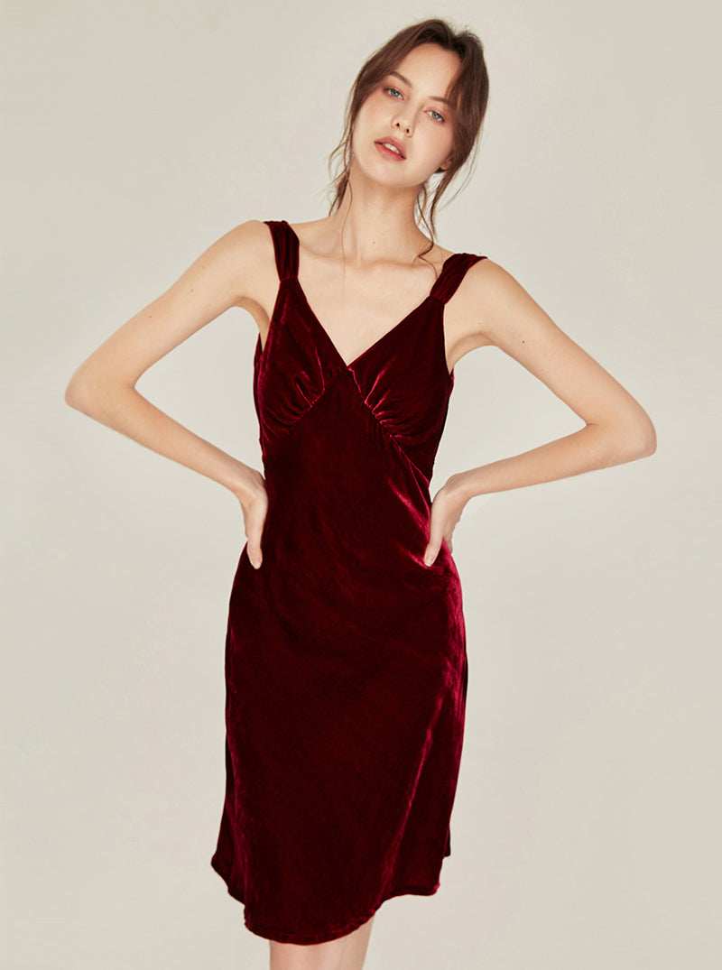Spring Autumn Female Silk Velvet Sexy Elegant V Collar Backless Split Hem Wide Sling Nightdress