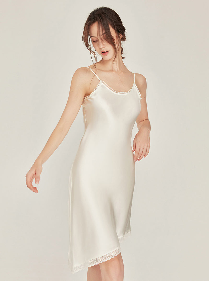 Sexy Elegant Silk Summer U-Shaped Lace Collar Oblique-Cut Hem Slim Sling Nightdress Female
