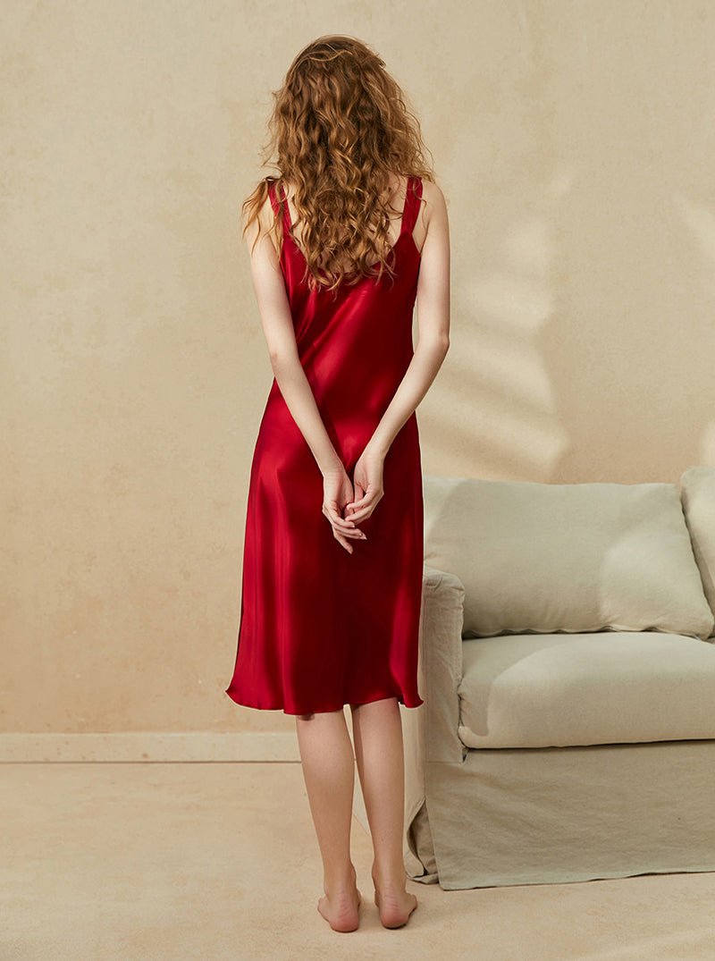 19 Momme Silk Summer Female Advanced Sense Buttons Decoration V Collar Slit Hem Wide Sling Medium Length Nightdress
